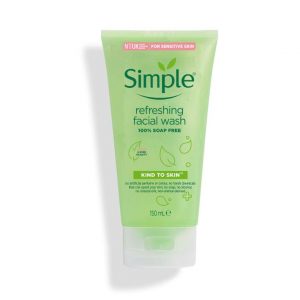 Sữa rửa mặt thương hiệu Simple Skin To Skin Refreshing Facial Wash Gel